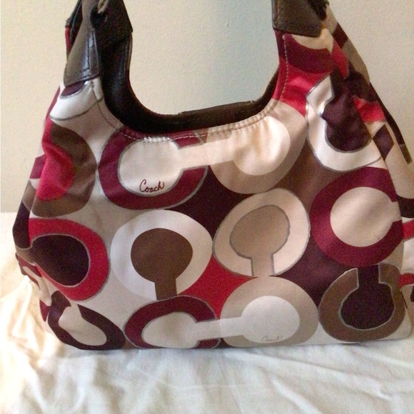 Coach woman’s handbag. - Picture 4 of 12